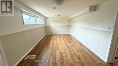 LOWER LEVEL - 46 HOVE STREET Toronto (Bathurst Manor) Ontario photo 7