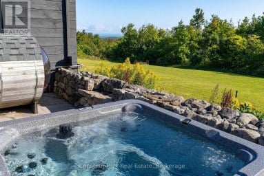 2314 CONCESSION 8 SOUTH NOTTAWASAGA Clearview Ontario photo 9