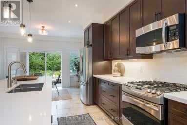 35 KAYLA CRESCENT Collingwood Ontario photo 17