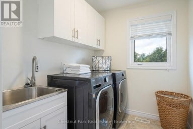 35 KAYLA CRESCENT Collingwood Ontario photo 33