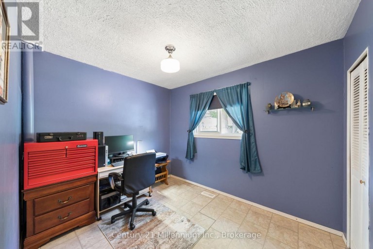 25 GLENDALE AVENUE, Wasaga Beach, Ontario, L9Z2T1