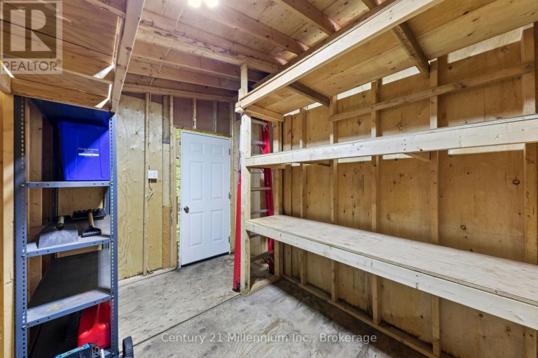 25 GLENDALE AVENUE, Wasaga Beach, Ontario, L9Z2T1