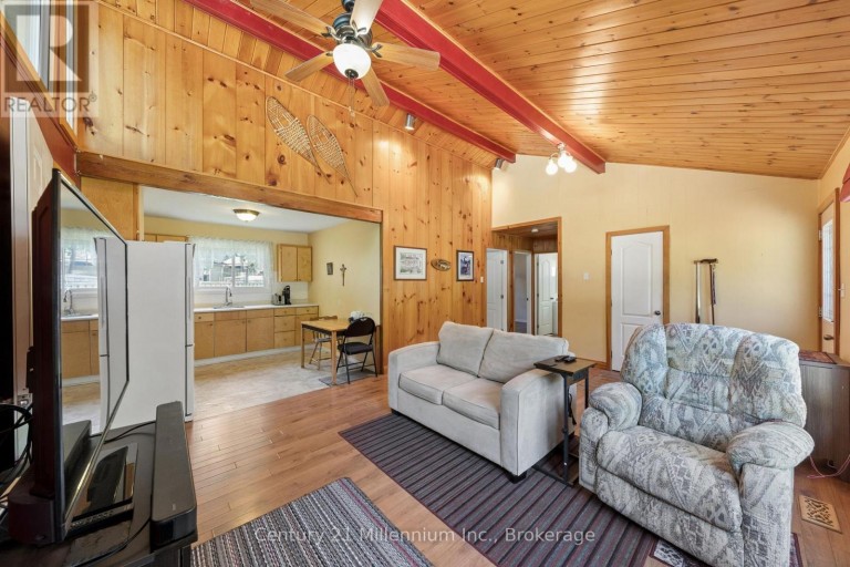 25 GLENDALE AVENUE, Wasaga Beach, Ontario, L9Z2T1