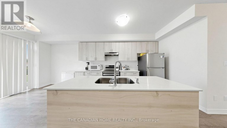 363 OKANAGAN PATH, Oshawa (Donevan), Ontario, L1H0B1