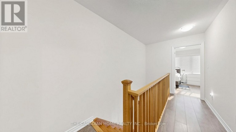363 OKANAGAN PATH, Oshawa (Donevan), Ontario, L1H0B1