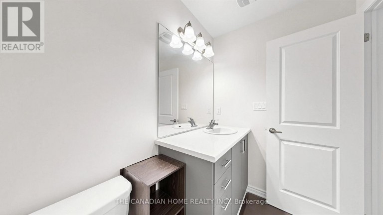 363 OKANAGAN PATH, Oshawa (Donevan), Ontario, L1H0B1