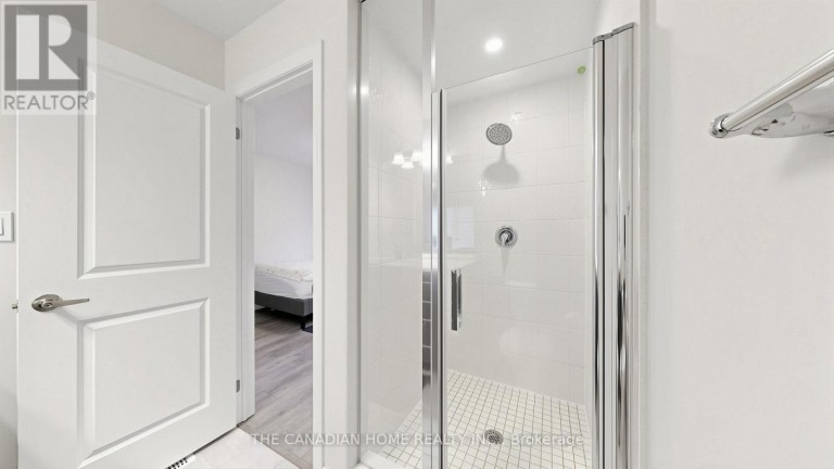 363 OKANAGAN PATH, Oshawa (Donevan), Ontario, L1H0B1