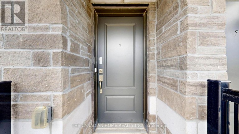 363 OKANAGAN PATH, Oshawa (Donevan), Ontario, L1H0B1