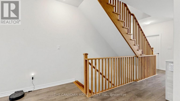 363 OKANAGAN PATH, Oshawa (Donevan), Ontario, L1H0B1