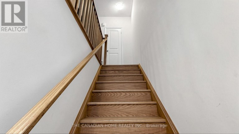 363 OKANAGAN PATH, Oshawa (Donevan), Ontario, L1H0B1