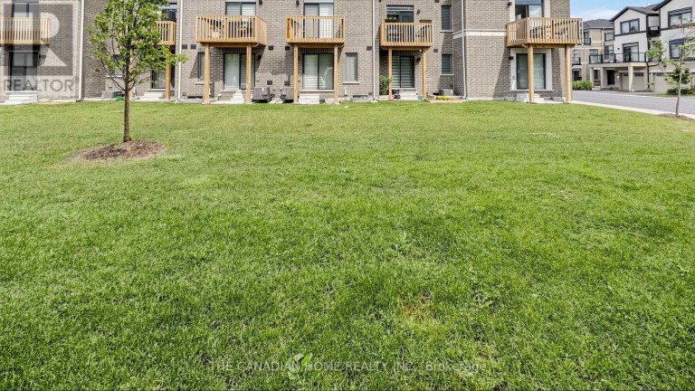 363 OKANAGAN PATH, Oshawa (Donevan), Ontario, L1H0B1