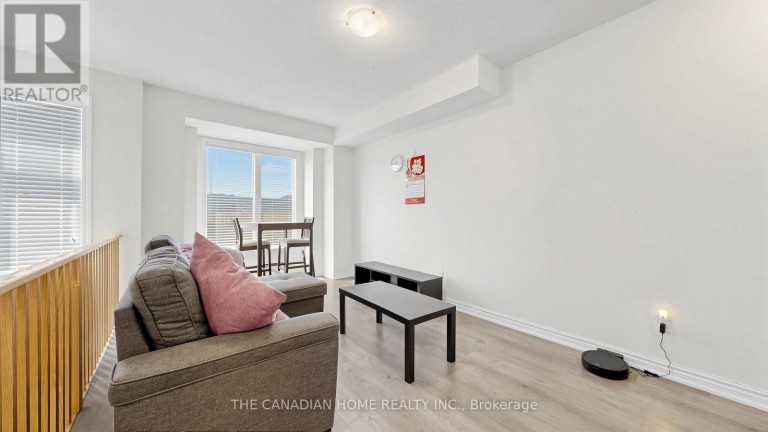 363 OKANAGAN PATH, Oshawa (Donevan), Ontario, L1H0B1