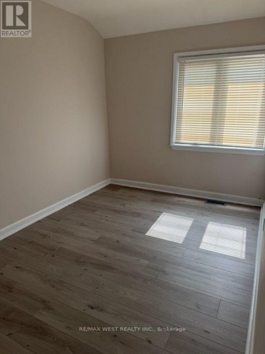 UPPER - 65 CLAPPERTON AVENUE, Toronto (Clairlea-Birchmount), Ontario, M1L4K7
