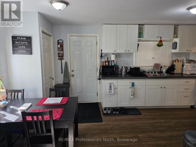 711 MUSKOKA 3 ROAD N, Huntsville (Chaffey), Ontario, P1H1E1