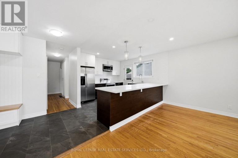 MAIN - 6 CORBETT CRESCENT, Aurora (Aurora Highlands), Ontario, L4G2G1