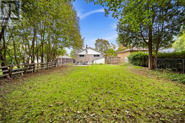 MAIN - 6 CORBETT CRESCENT, Aurora (Aurora Highlands), Ontario, L4G2G1