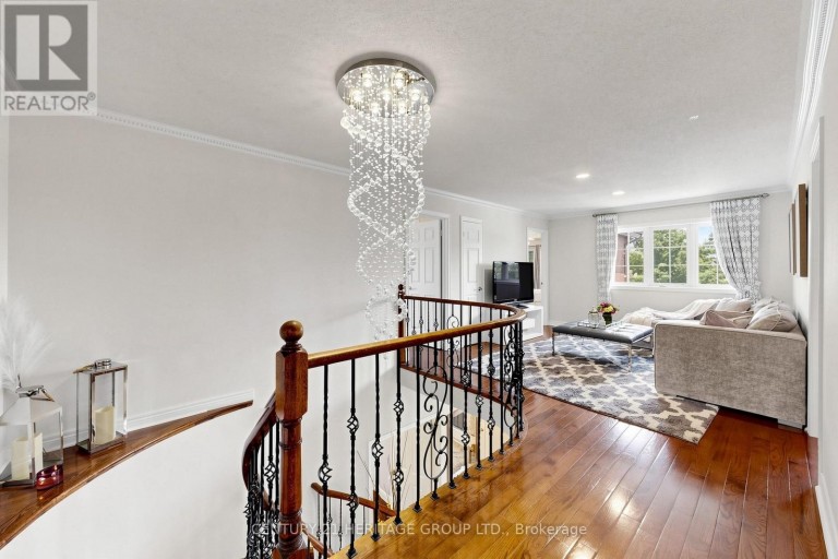 4 MUMBERSON COURT, Markham (Cachet), Ontario, L6C1Y4