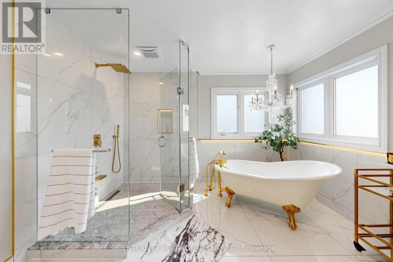 4 MUMBERSON COURT, Markham (Cachet), Ontario, L6C1Y4