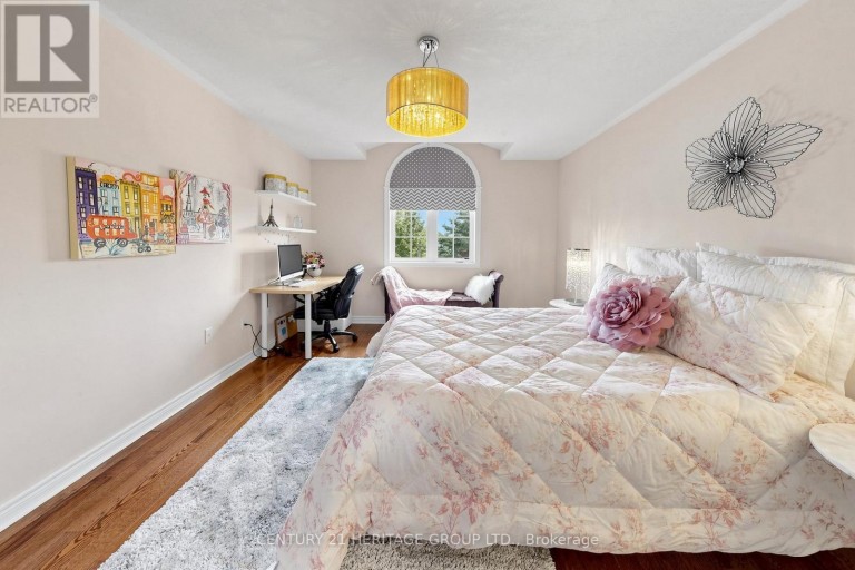 4 MUMBERSON COURT, Markham (Cachet), Ontario, L6C1Y4