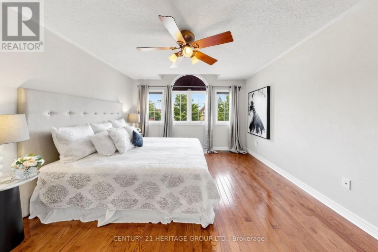 4 MUMBERSON COURT, Markham (Cachet), Ontario, L6C1Y4