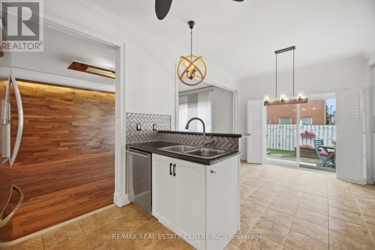 1109 BONIN CRESCENT, Milton (CL Clarke), Ontario, L9T0B2