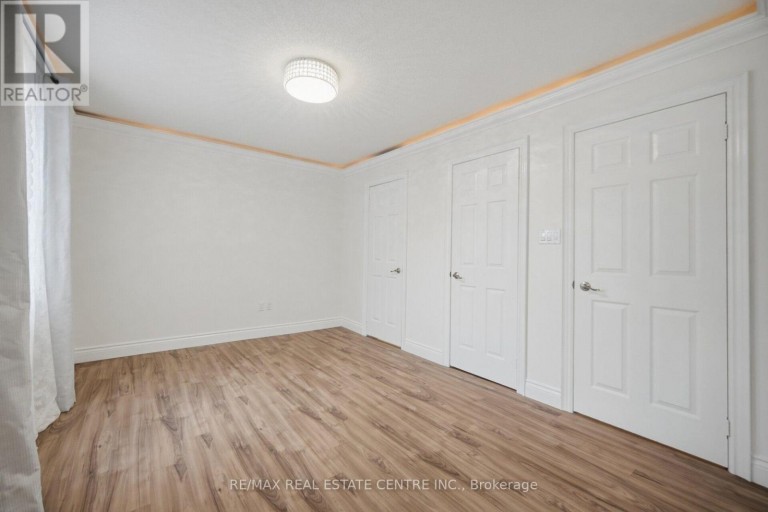 1109 BONIN CRESCENT, Milton (CL Clarke), Ontario, L9T0B2