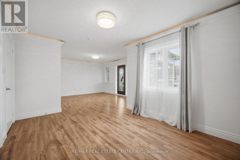 1109 BONIN CRESCENT, Milton (CL Clarke), Ontario, L9T0B2