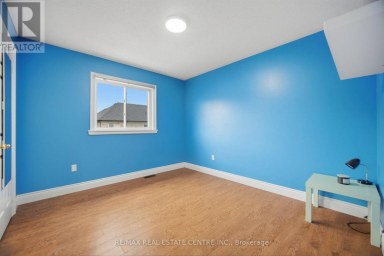 1109 BONIN CRESCENT Milton (CL Clarke) Ontario photo 32