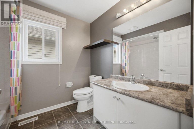 1109 BONIN CRESCENT, Milton (CL Clarke), Ontario, L9T0B2