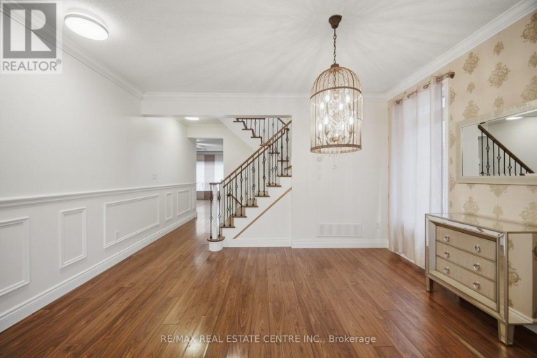 1109 BONIN CRESCENT, Milton (CL Clarke), Ontario, L9T0B2