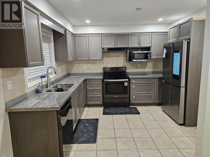 250 PETTIGREW TRAIL, Milton (DE Dempsey), Ontario, L9T5X7