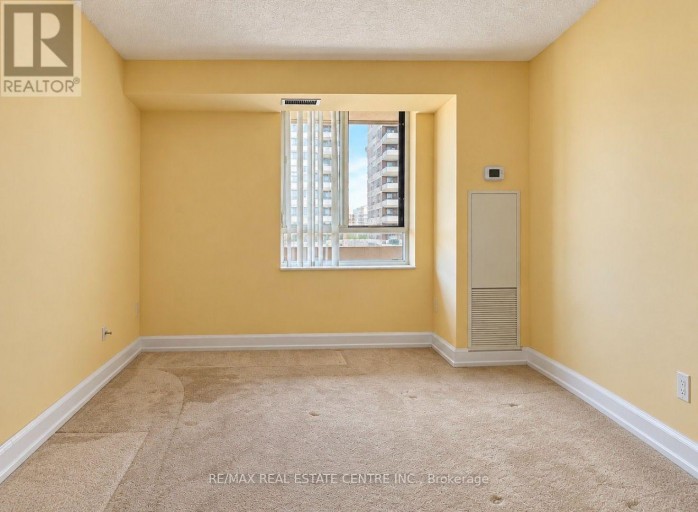 910 - 5 LISA STREET, Brampton (Queen Street Corridor), Ontario, L6T4T4