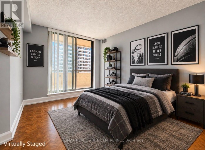 910 - 5 LISA STREET, Brampton (Queen Street Corridor), Ontario, L6T4T4