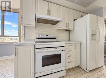 910 - 5 LISA STREET Brampton (Queen Street Corridor) Ontario photo 22