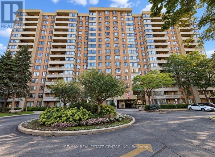 910 - 5 LISA STREET, Brampton (Queen Street Corridor), Ontario, L6T4T4