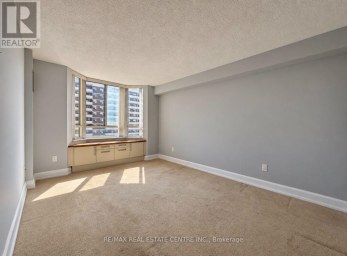910 - 5 LISA STREET Brampton (Queen Street Corridor) Ontario photo 7