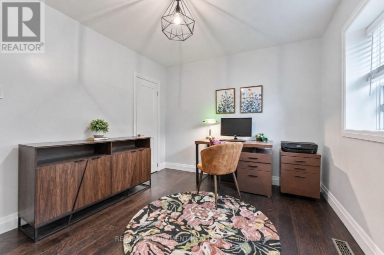 5 - 469 CLARIDGE ROAD, Burlington (Roseland), Ontario, L7N2S1