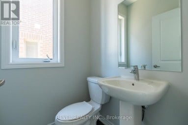 14 PARADISE WAY Whitby (Rolling Acres) Ontario photo 4