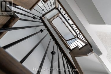 14 PARADISE WAY Whitby (Rolling Acres) Ontario photo 42