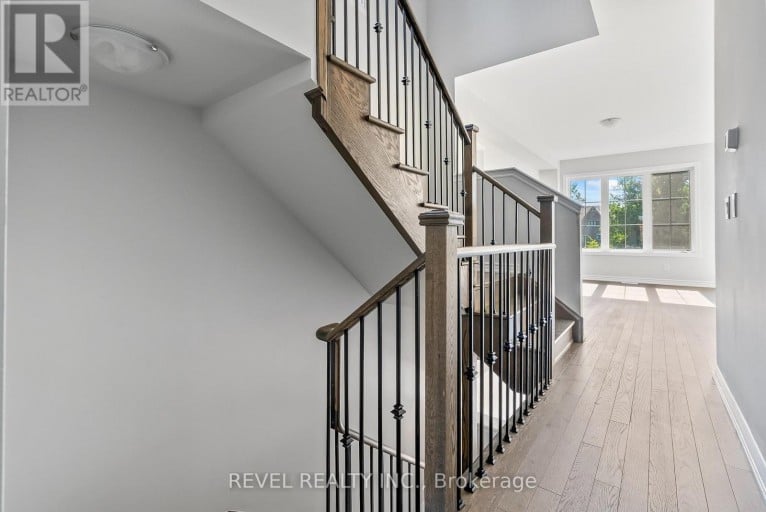 14 PARADISE WAY, Whitby (Rolling Acres), Ontario, L1R0R7