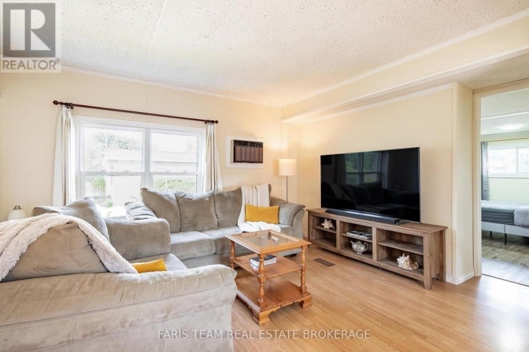 1295 HILLTOP ROAD, Severn, Ontario, L3V0V1