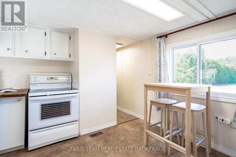 1295 HILLTOP ROAD, Severn, Ontario, L3V0V1