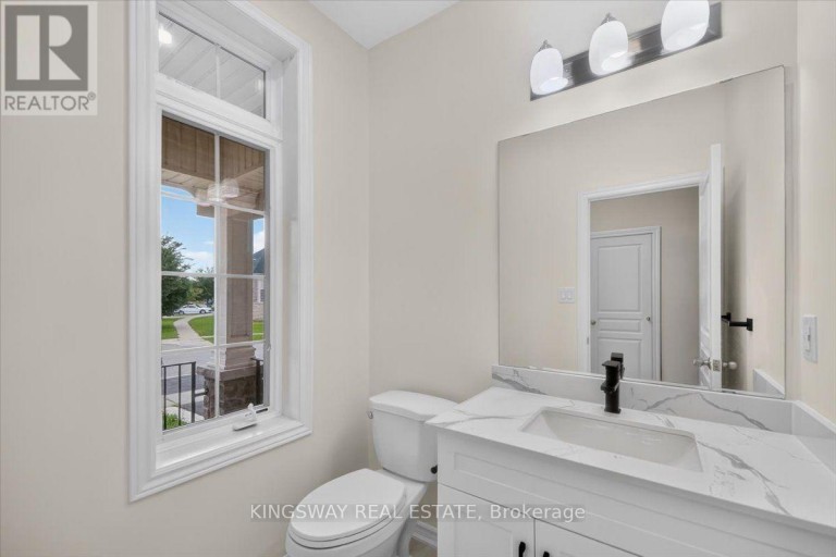 8 MONKTON CIRCLE, Brampton (Credit Valley), Ontario, L6Y0X1