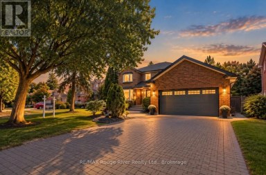 7 LYNDHURST CRESCENT Whitby (Williamsburg) Ontario photo 2