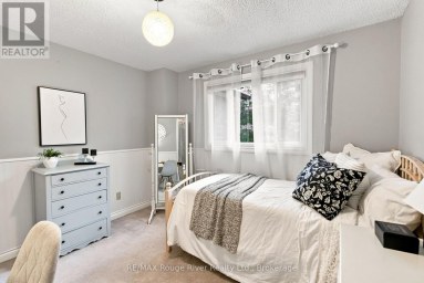 7 LYNDHURST CRESCENT Whitby (Williamsburg) Ontario photo 27