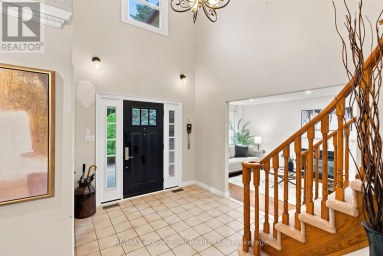 7 LYNDHURST CRESCENT Whitby (Williamsburg) Ontario photo 4