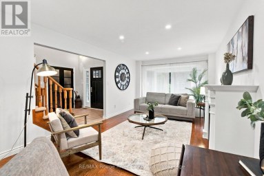 7 LYNDHURST CRESCENT Whitby (Williamsburg) Ontario photo 6