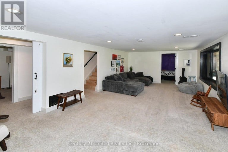 1915 PINEHURST AVENUE, Selwyn, Ontario, K0L2H0