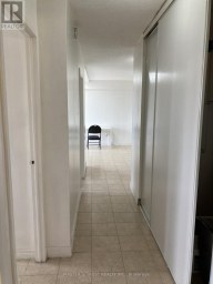 908 - 940 CALEDONIA ROAD Toronto (Yorkdale-Glen Park) Ontario photo 3