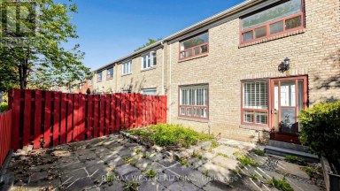 24 - 25 GOSFORD BOULEVARD Toronto (Black Creek) Ontario photo 37